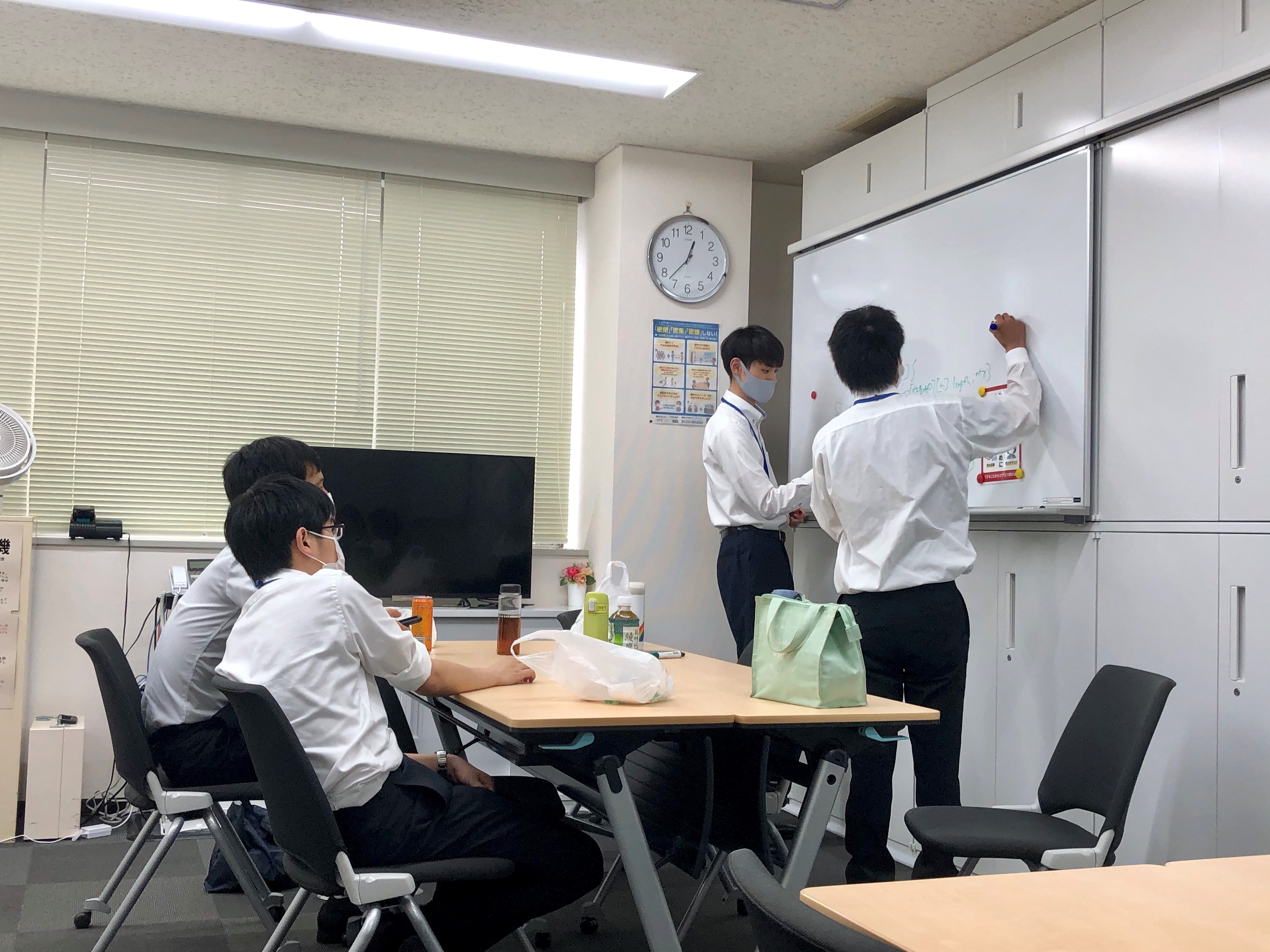 会社 の 昼休み 過ごし 方